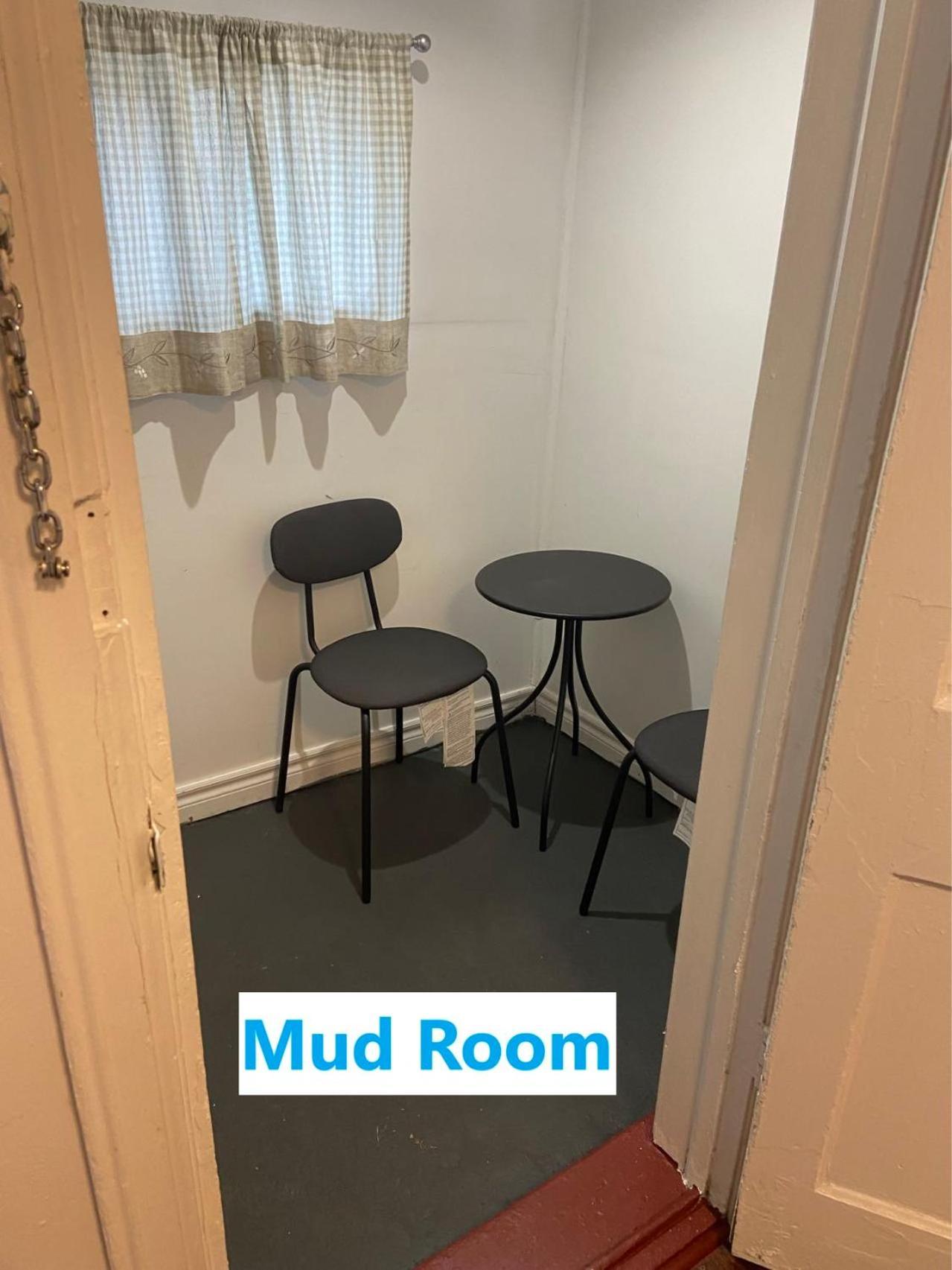 Budget Quad Room With En Suite Bathroom 36B トロント エクステリア 写真
